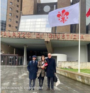 Tribunale di Firenze - Gli avvocati Enrico De Martino, Virna Faccenda e Beniamino Schiavone