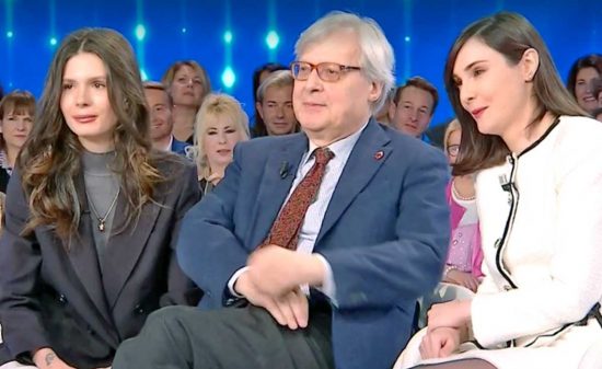 Vittorio Sgarbi ospite di Domenica In con le figlie Alba ed Evelina