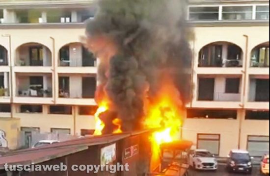 Civitavecchia - L'incendio al Mercato