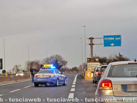Viterbo - Incidente sulla superstrada, 4 veicoli coinvolti e traffico in tilt