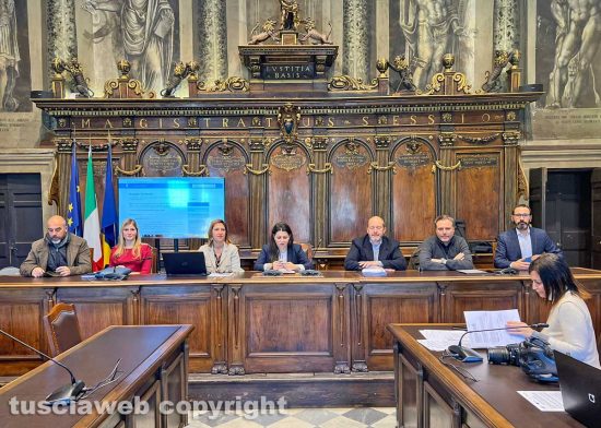 Sala Consiliare - Fesr 17 milioni destinati a Viterbo