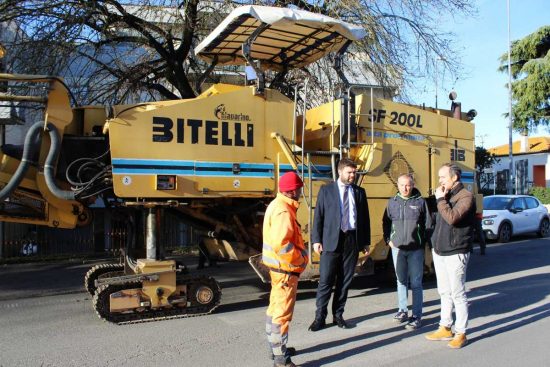 Il sopralluogo di Romoli e Micci al cantiere della sp Grottana