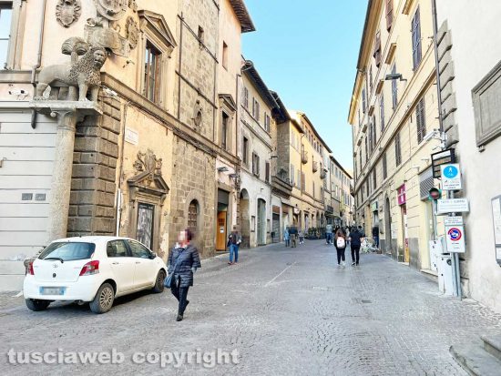 Viterbo - L'ingresso di via Roma