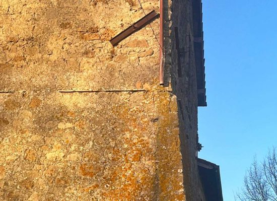 Bassano in Teverina - Rubate le grondaie della chiesa della Madonna della Quercia