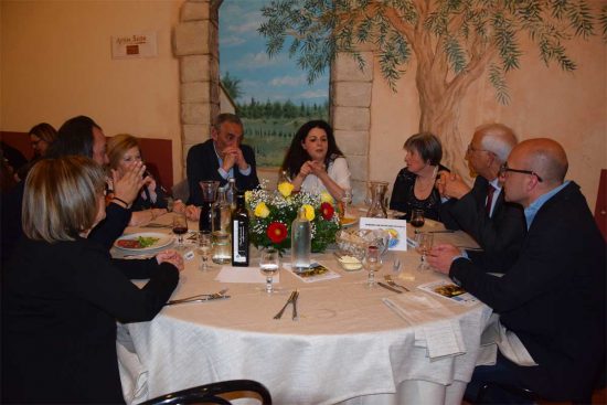 La festa per i 25 anni di attività di Sorrisi che nuotano