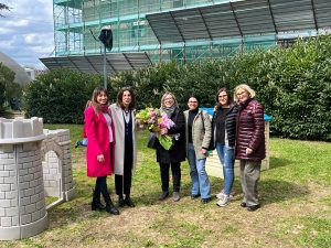 Civita Castellana - L’Associazione “Ivan Rossi” dona scivoli e castelli alla scuola “XXV Aprile”