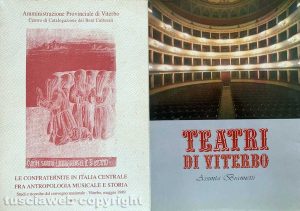Torna PaperOnly sotto i portici di Palazzo dei Priori