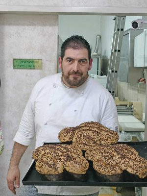Le colombe appena sfornate della Pasticceria Garibaldi
