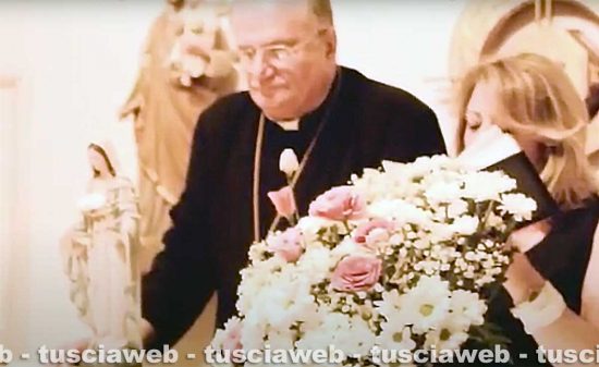 Madonna di Trevignano - Gisella Cardia con l'ex vescovo di Civita Castellana, Romano Rossi