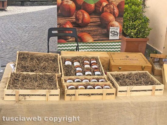 Viterbo - Furto allo stand Tuscia in bio