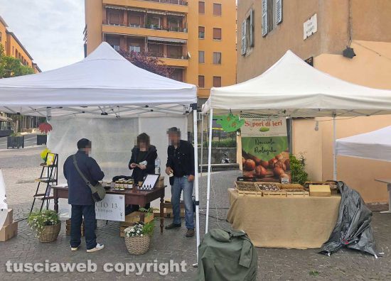 Viterbo - Furto allo stand Tuscia in bio