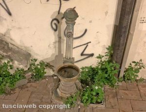 Viterbo - Il degrado ai giardinetti del comune