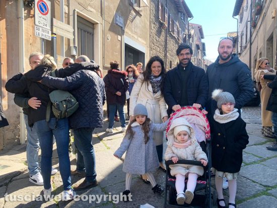 Viterbo - La consigliera Sberna, il consigliere regionale e Sabatini e il consigliere Achilli alla colazione di Pasqua a Pianoscarano
