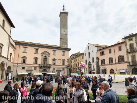 Viterbo in festa nella giornata di domenica 30 aprile 