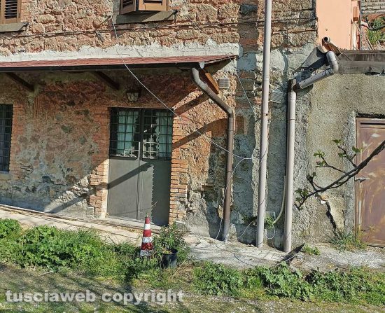Tobia - I cavi del telefono
