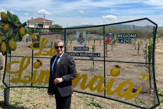 Santa Marinella - Il sindaco Tidei alla limonaia