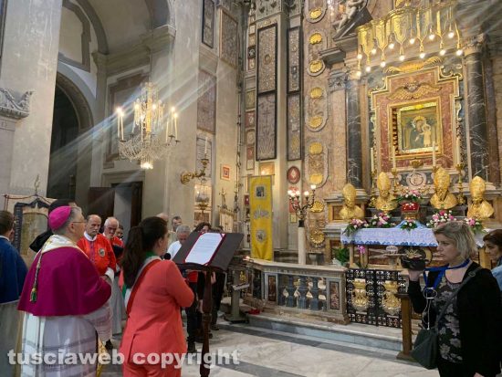 Viterbo - L’arrivo della macchina di Maria santissima Liberatrice in chiesa