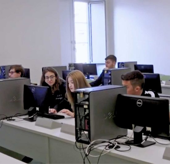 Viterbo - I ragazzi del liceo Ragonesi