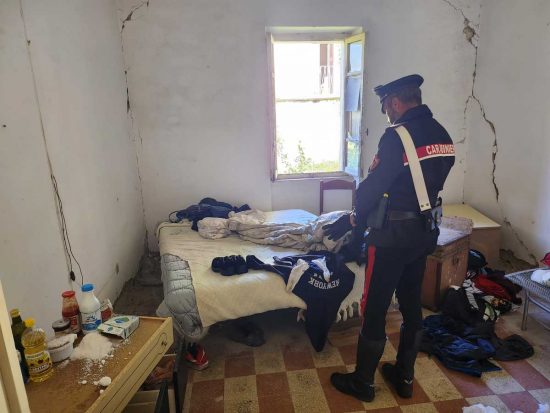 Terni - La casa abbandonata perquisita dai carabinieri