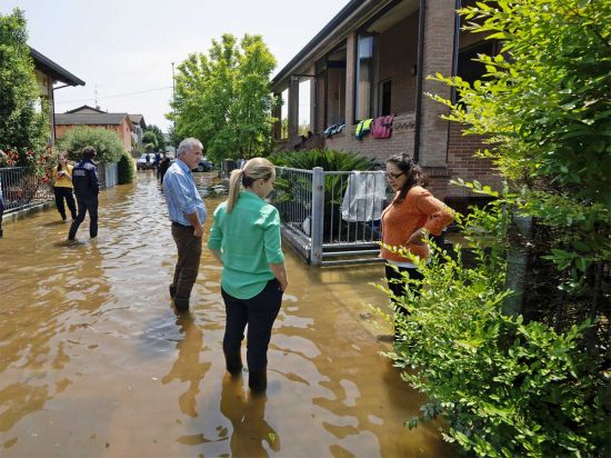 Giorgia Meloni nelle zone colpite dall'alluvione in Emilia Romagna