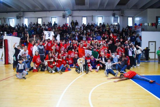 Sport - Pallavolo - Ecosantagata - I festeggiamenti della squadra