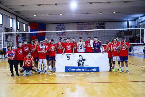 Sport - Pallavolo - Ecosantagata - I festeggiamenti della squadra