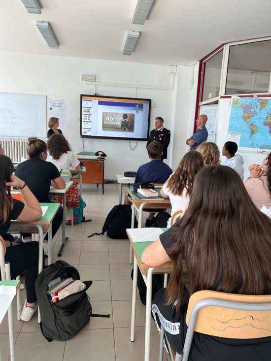 Tuscania - Cultura della legalità, gli incontri tra carabinieri di Tuscania e studenti