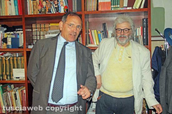 Viterbo - Il prefetto Antonio Cananà e il direttore di Tusciaweb Carlo Galeotti