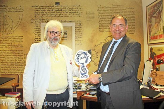 Viterbo - Il prefetto Antonio Cananà e il direttore di Tusciaweb Carlo Galeotti