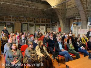 Viterbo - La sala del Cedido gremita di gente