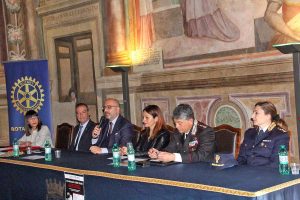 Viterbo - Sala Regia - L’incontro Rotary club contro la violenza genere