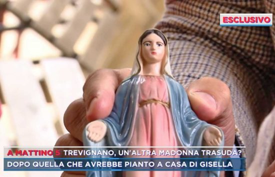 Trevignano Romano - Una statua della Madonnina che trasuderebbe