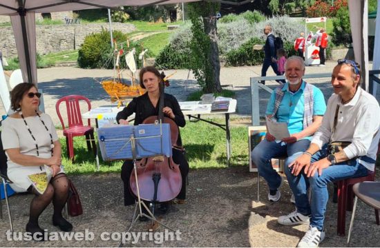 Festival del volontariato - Per il Gavac, a Valle Faul: Maria Teresa Muratore, Silvia Panetti, Luigi Errichelli e Goffredo Montanari