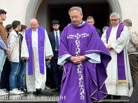 Viterbo - I funerali di Antonella Stella