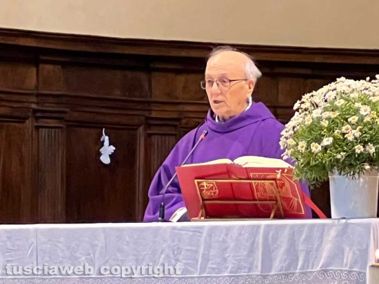 Viterbo - I funerali di Anna Baccelli - Don Elio
