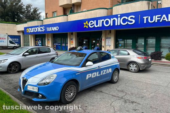 Viterbo - Furto all'Euronics - La polizia