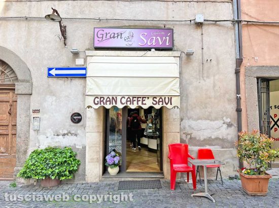 Viterbo - Il Bar Savi in via Mazzini