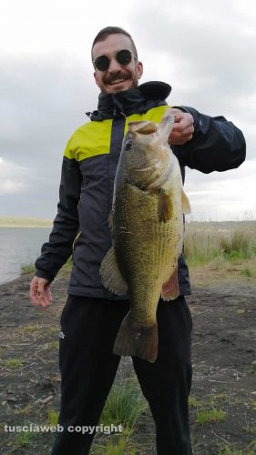 Catturato un black bass di circa 3,5 kg - Marco Onofri