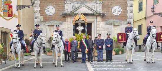 Farnese - La fanfara a cavallo della polizia