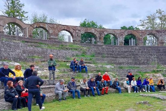 Motori - La visita a Ferento durante il trofeo Cinti