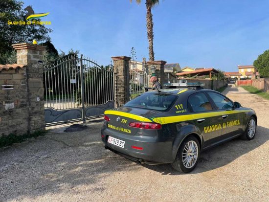 Roma - Guardia di finanza - Sequestrati beni per 10 milioni di euro