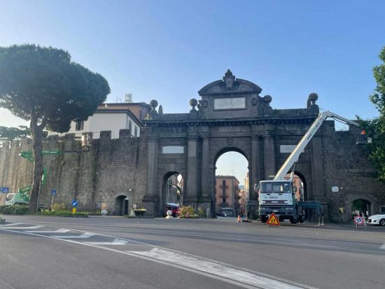Viterbo - La pulizia delle mura