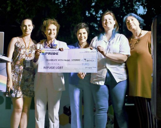 Viterbo - Celebrate With Pride, Centinaia di persone a pratogiardino Lucio Battisti - La Consegna dell'assegno assegno a Refuge Lgbt