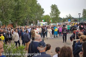 Marta - Deposizione della corona al monumento dei martiri di Cefalonia