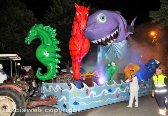 Celleno - Festa delle ciliegia - La sfilata di carri