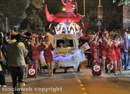 Celleno - Festa delle ciliegia - La sfilata di carri