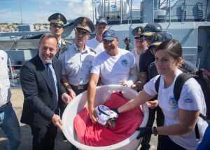 La tartaruga Caretta Caretta Gui torna in mare