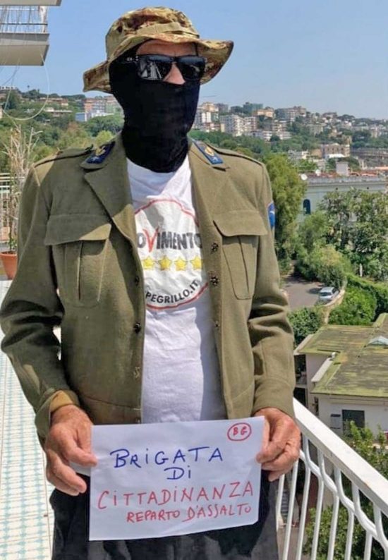 La foto postata da Beppe Grillo