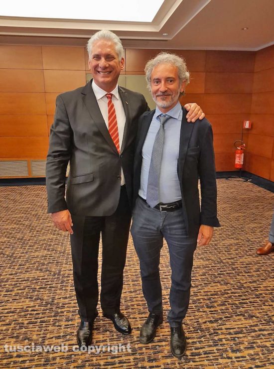 Riccardo Rovelli e il presidente cubano Miguel Díaz-Canel Bermúdez