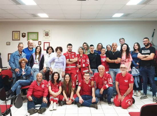 Nepi - Nella foto il nuovo gruppo volontari al termine degli esami per diventare Volontari Cri